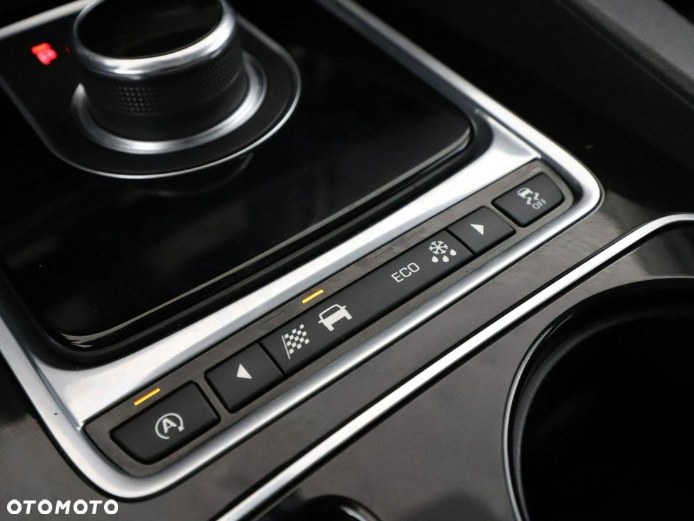 Jaguar F-Pace 20d AWD R-Sport - 24