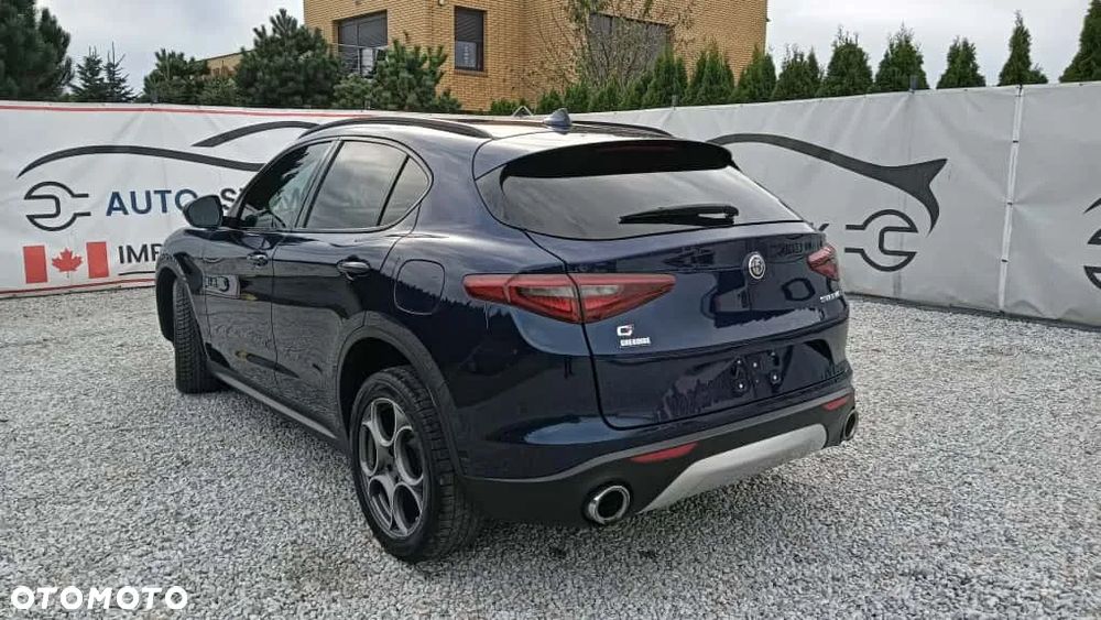 Alfa Romeo Stelvio 2.0 Turbo Executive Q4 - 3