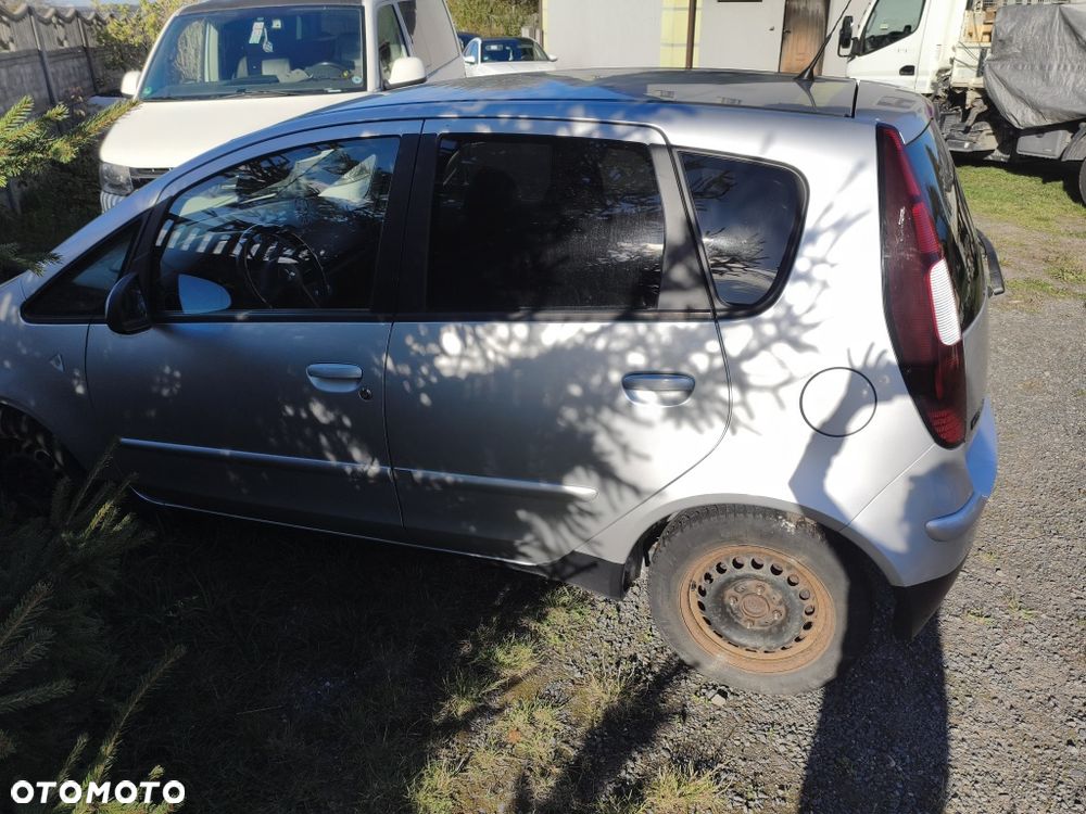 Mitsubishi Colt 2008 photo 3