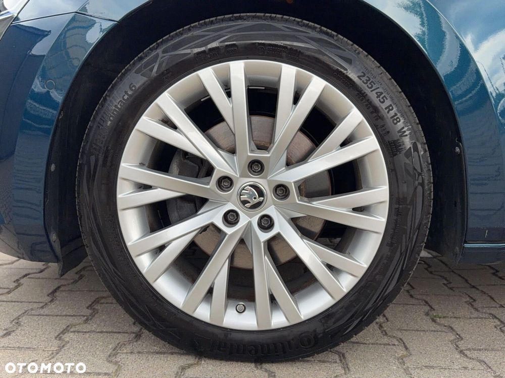 Skoda Superb 2.0 TDI SCR 4x4 Style DSG - 36