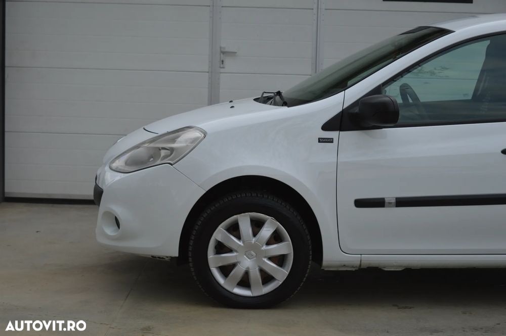 Renault Clio III 1.5 dCi Yahoo - 12