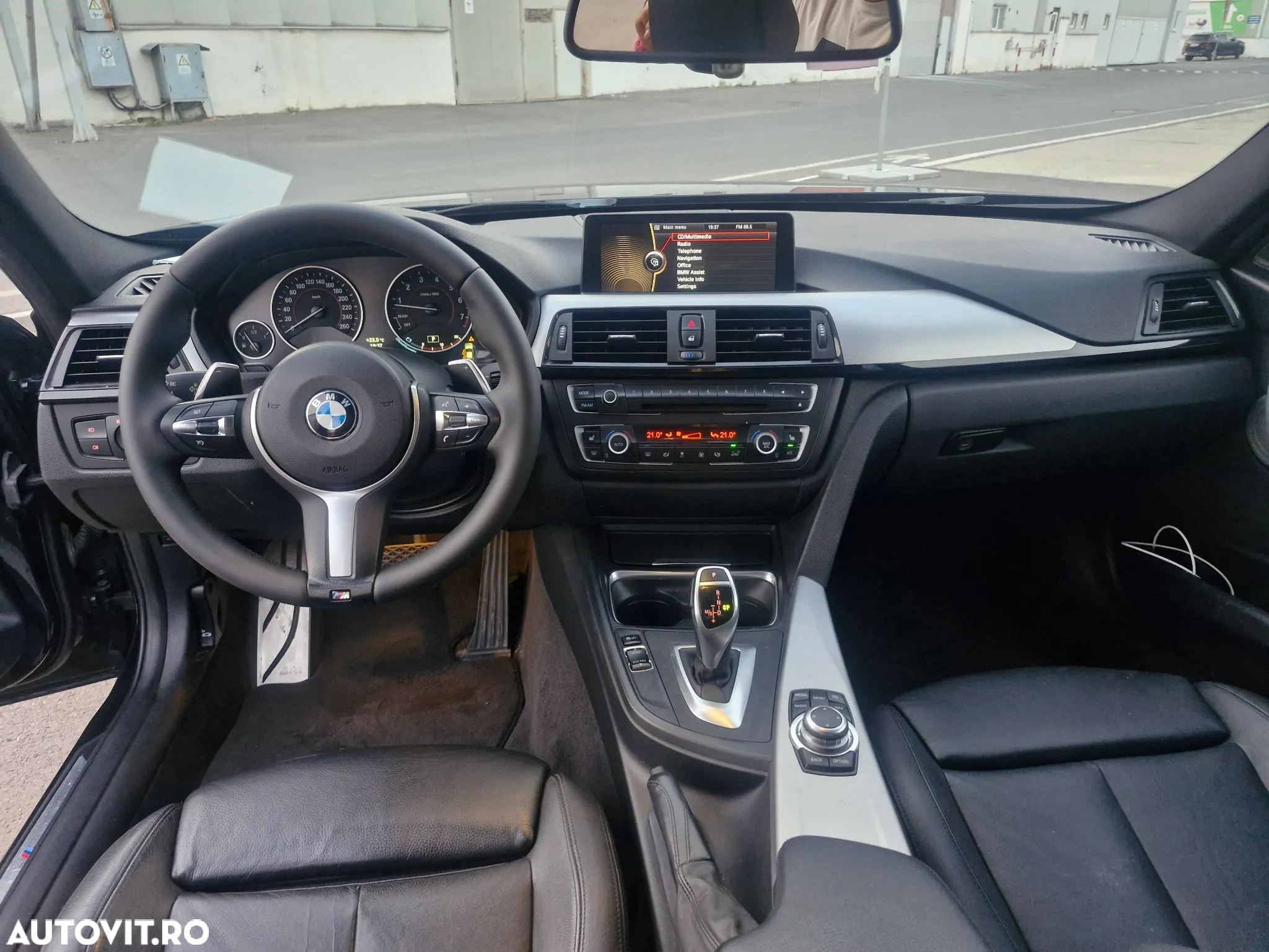 BMW Seria 3 335i xDrive Sport-Aut. - 6