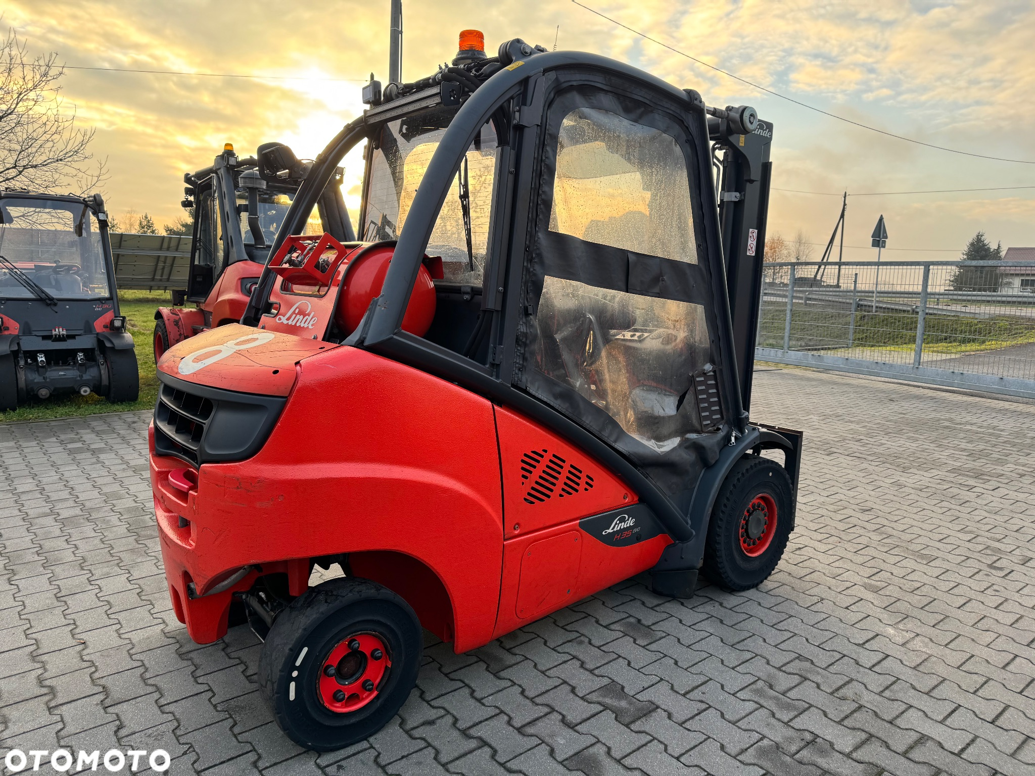 Linde Linde H35 Evo 2019 triplex kabina 4 sekcje ogrzewanie  Toyot h30 h25 - 4