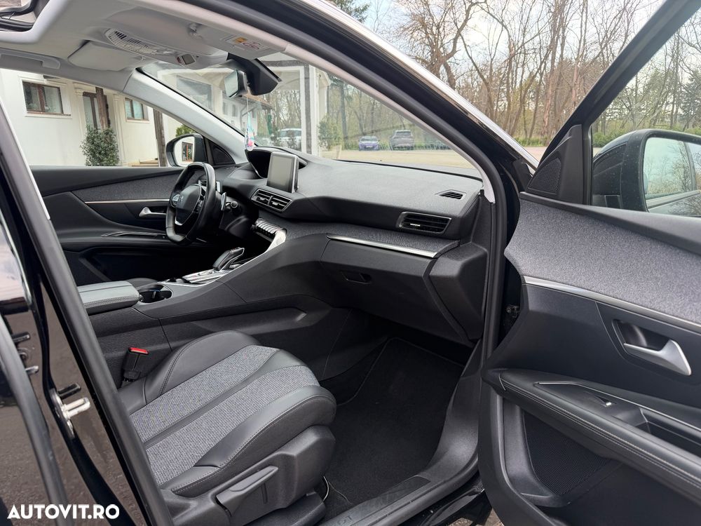 Peugeot 3008 225 e-EAT8 Allure - 19