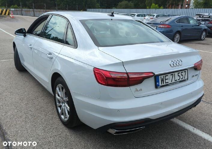 Audi A4 Limousine - 3