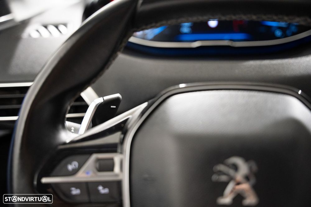 Peugeot 5008 1.2 PureTech Allure EAT8 - 20