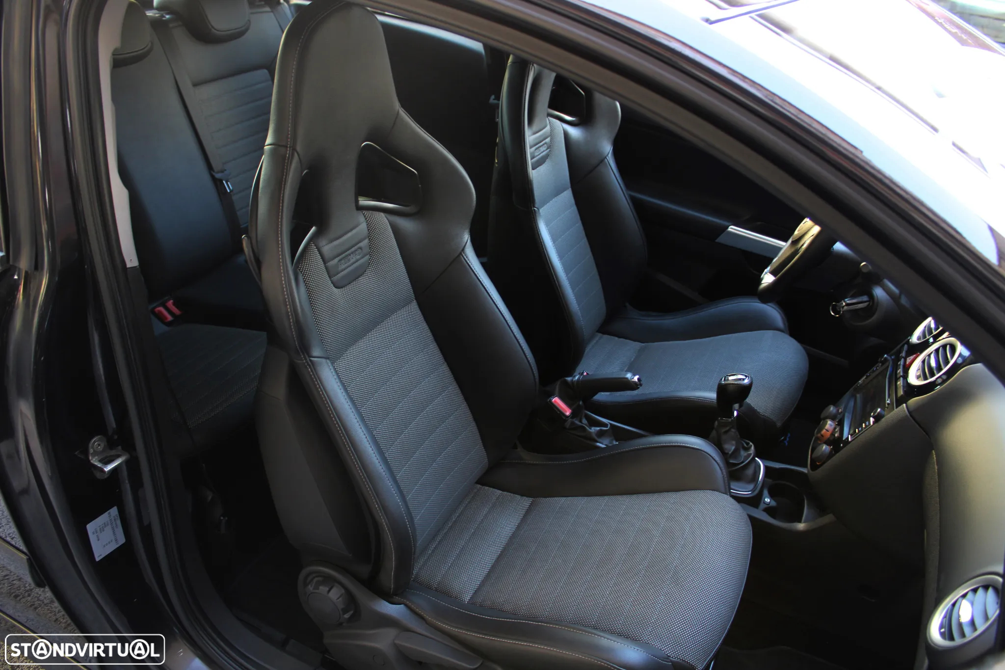 Opel Corsa 1.6 Turbo OPC - 28