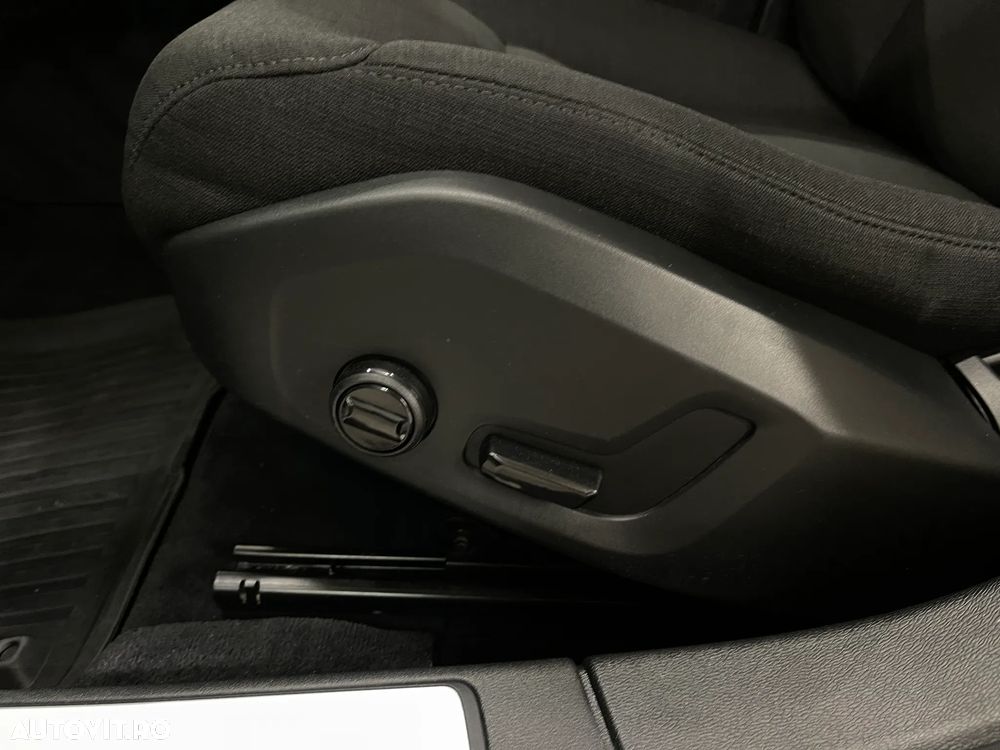 Volvo S60 B4 MHEV AT Plus Dark - 21