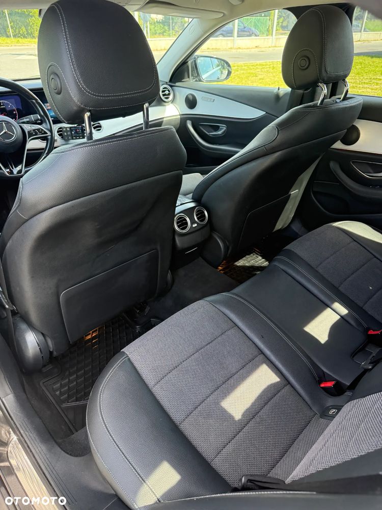 Mercedes-Benz Klasa E 220 d 4-Matic AMG - 14