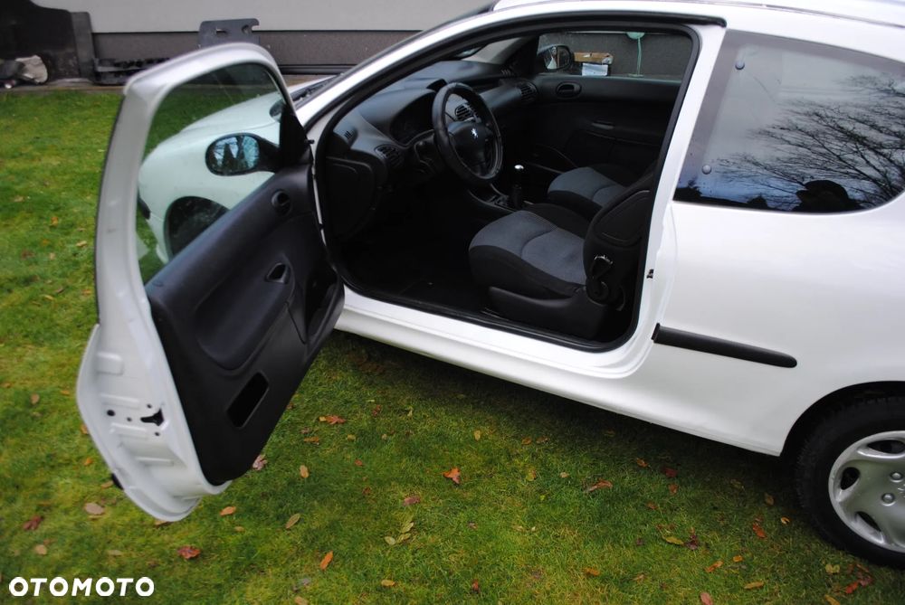 Peugeot 206 - 5