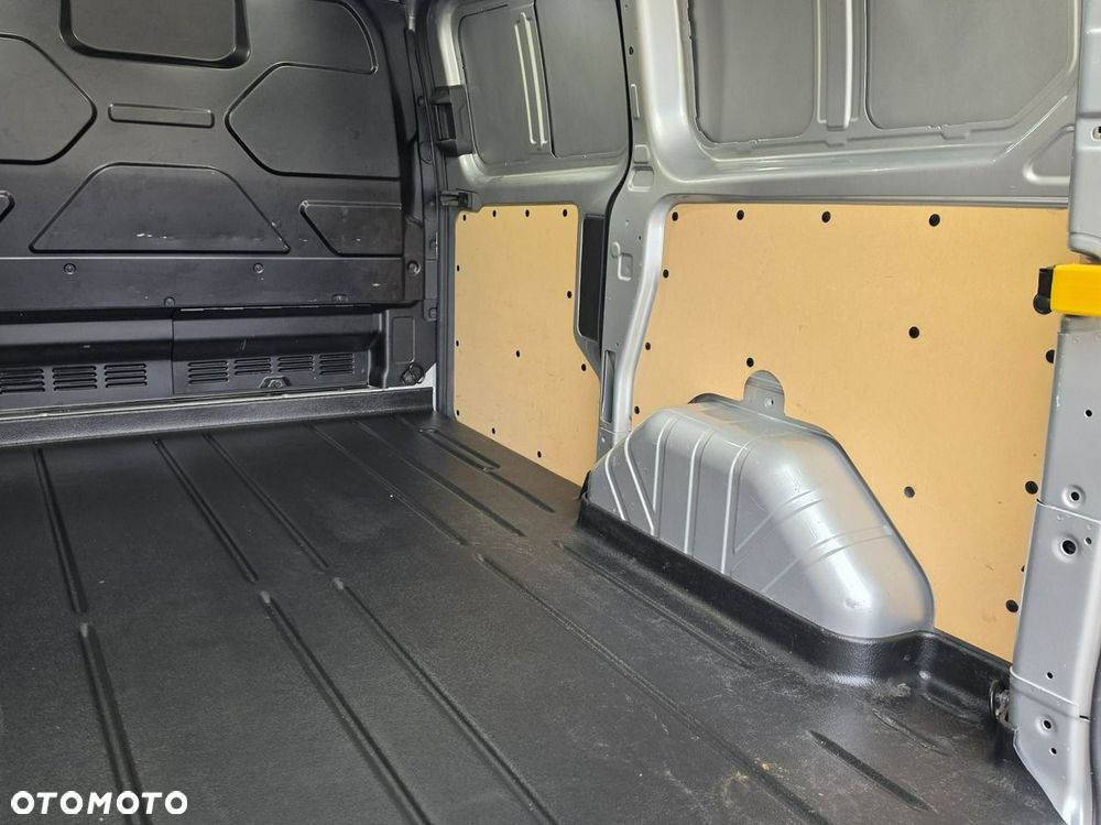 Ford Transit Custom - 13