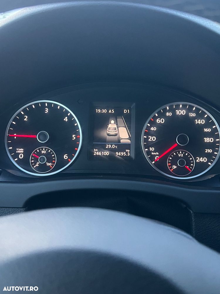 Volkswagen Tiguan 2.0 TDI SCR 4MOTION BlueMotion Technology DSG Lounge Sport & Style - 20