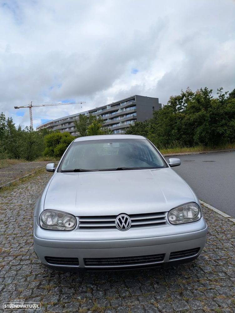 VW Golf 1.9 TDi Highline - 1