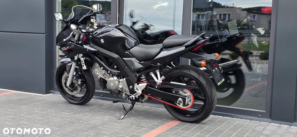 Suzuki SV - 23