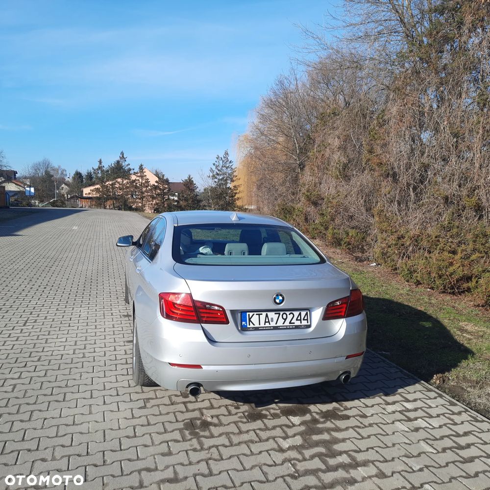 BMW Seria 5 535i - 13