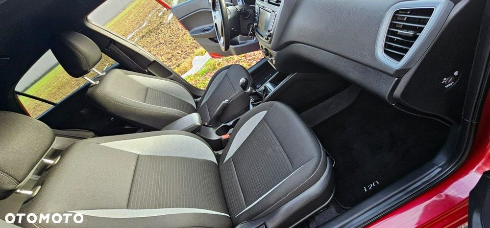 Hyundai i20 - 23