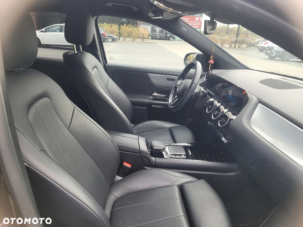 Mercedes-Benz GLA 200 - 6