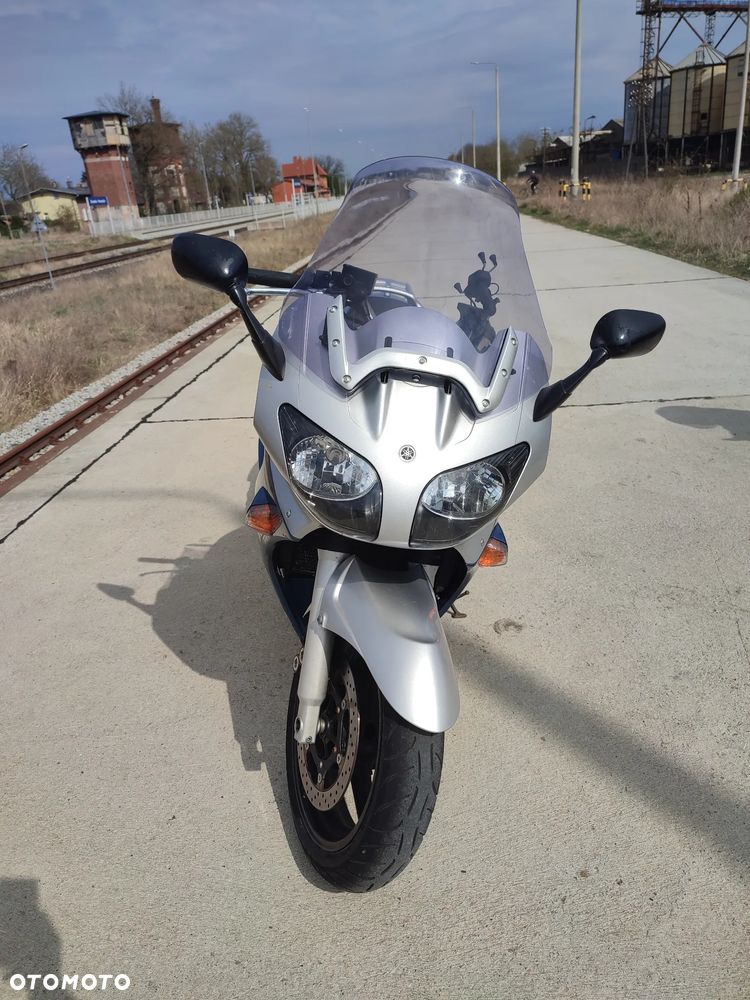 Yamaha FJR - 3