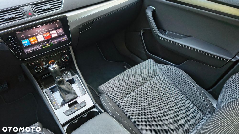 Skoda Superb 2.0 TDI SCR 4x4 Style DSG - 36