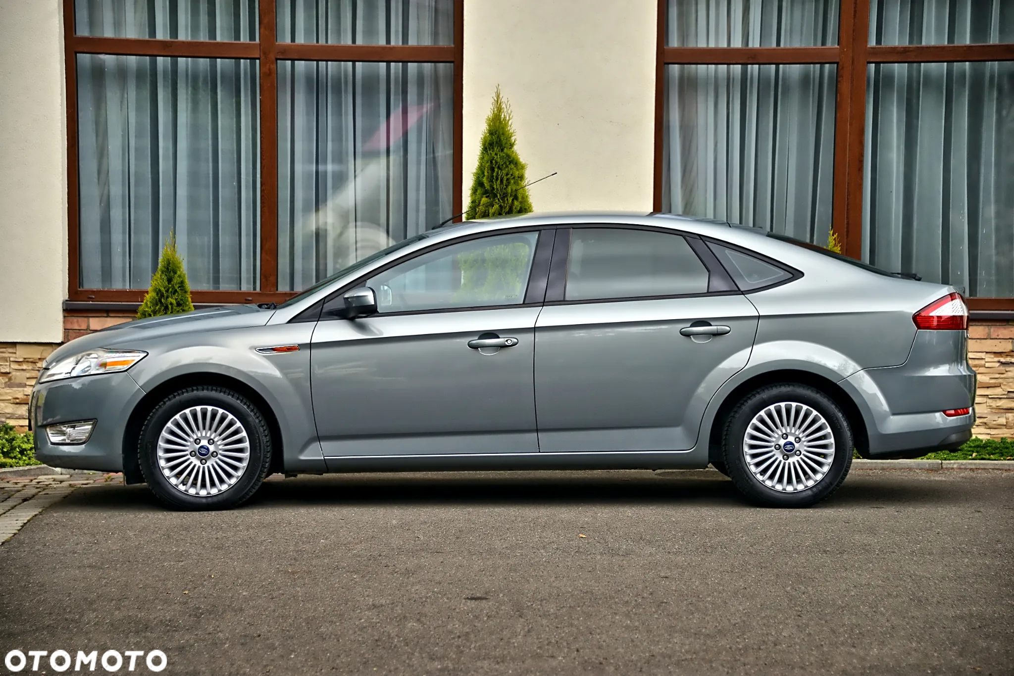 Ford Mondeo 1.6 Trend - 22