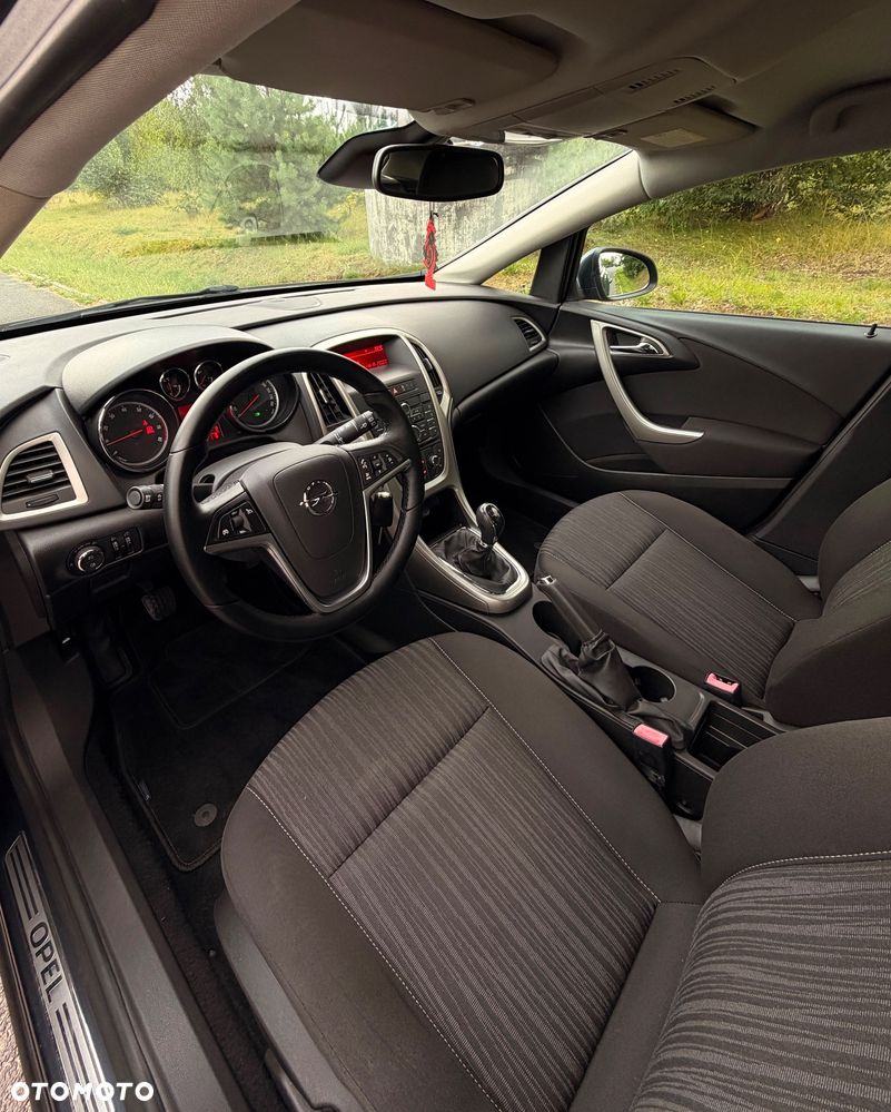 Opel Astra 1.4 ecoFLEX - 13
