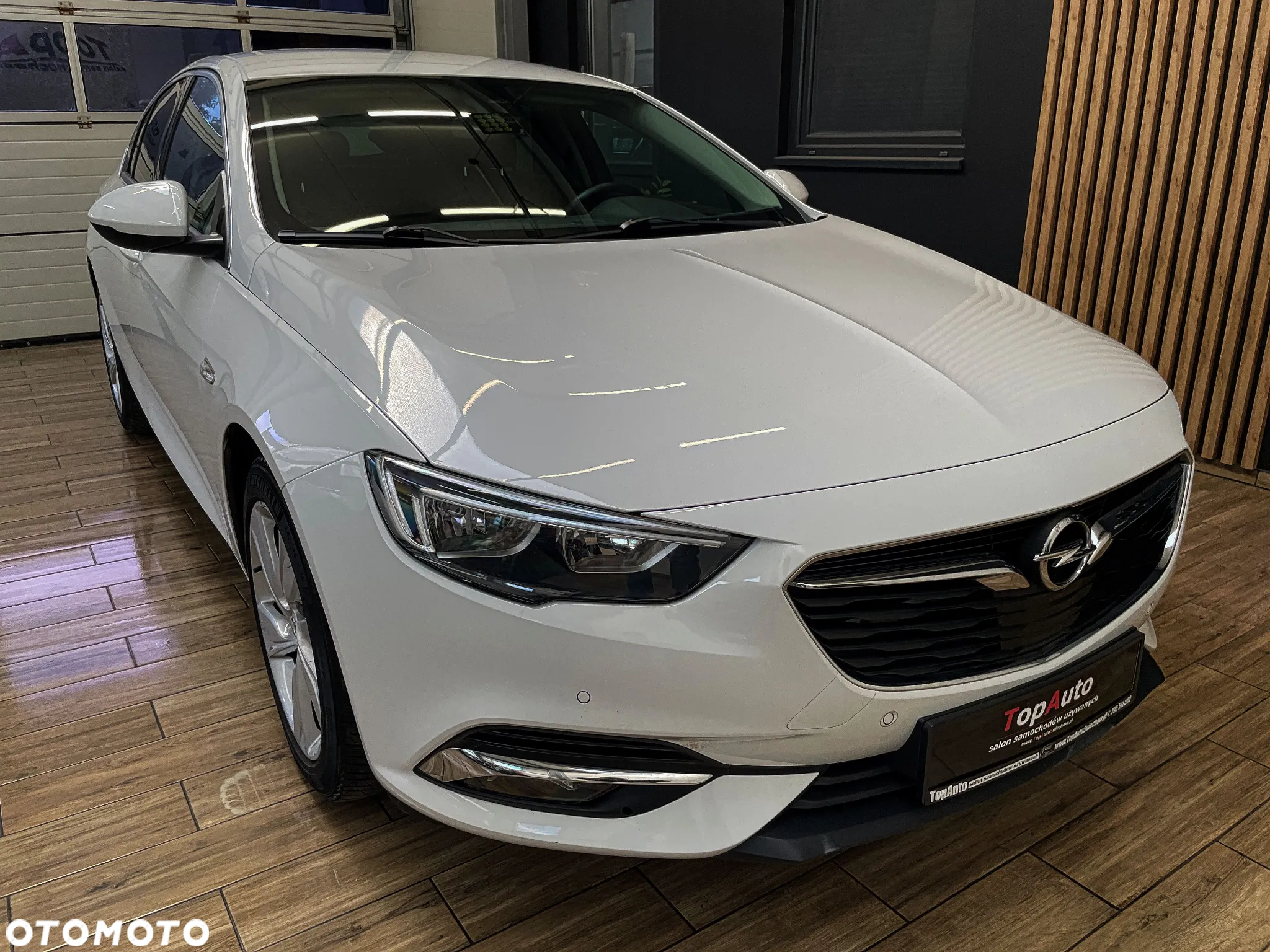 Opel Insignia 1.6 CDTI Enjoy S&S Eco - 4