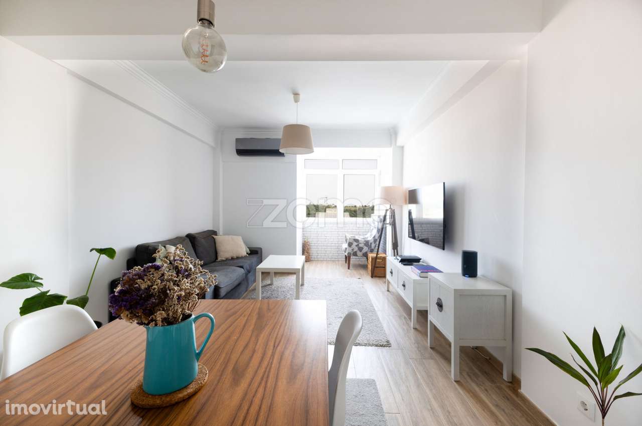 Algés, Apartamento T2 Totalmente Remodelado com acabamentos Premium. - Grande imagem: 2/34