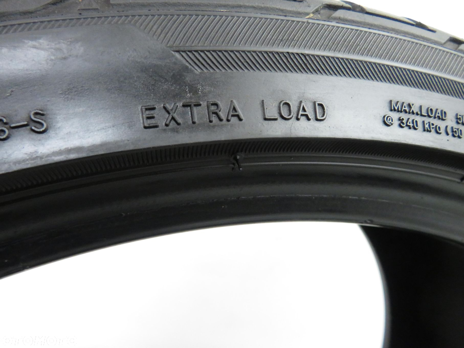 225/35R19 Bridgestone Potenza RE050A 88Y XL RFT - 8