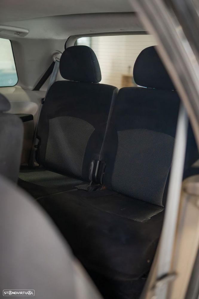 Mitsubishi Grandis 2.0 DI-D Inform - 18