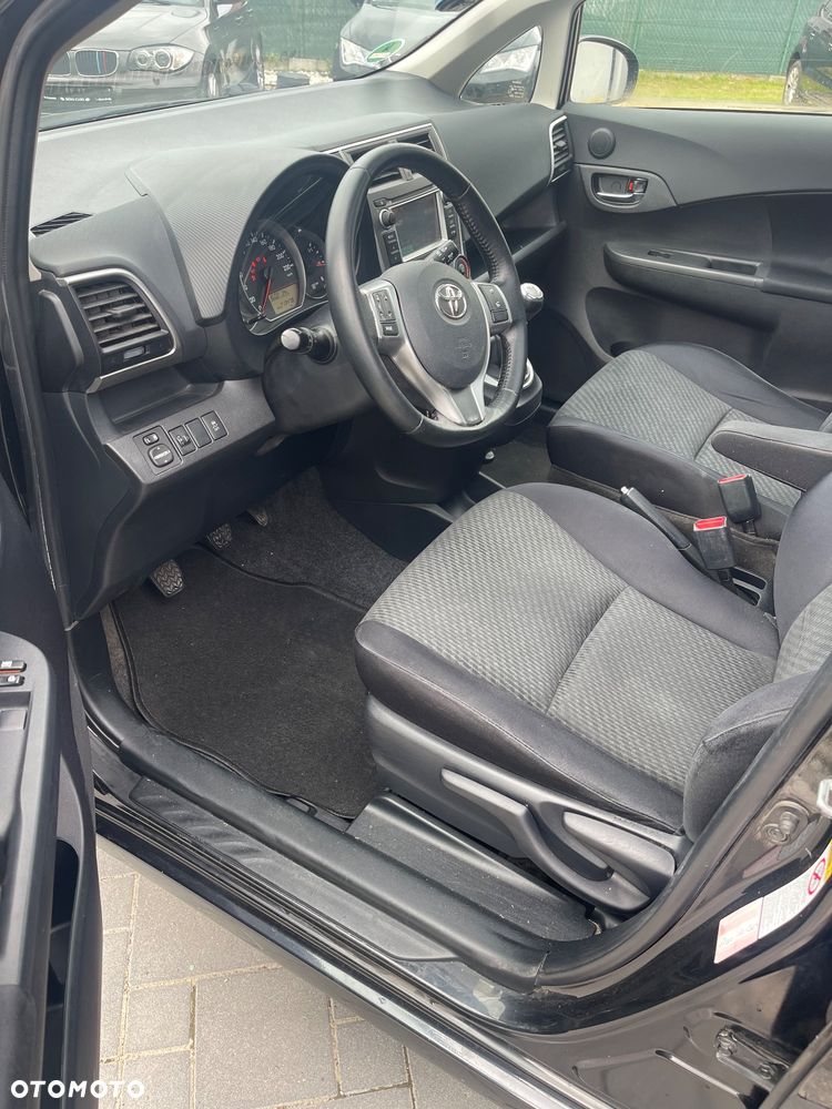 Toyota Verso S - 10