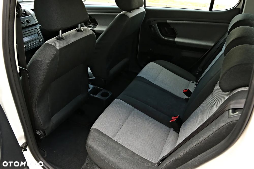 Skoda Fabia 1.2 TSI Active - 34