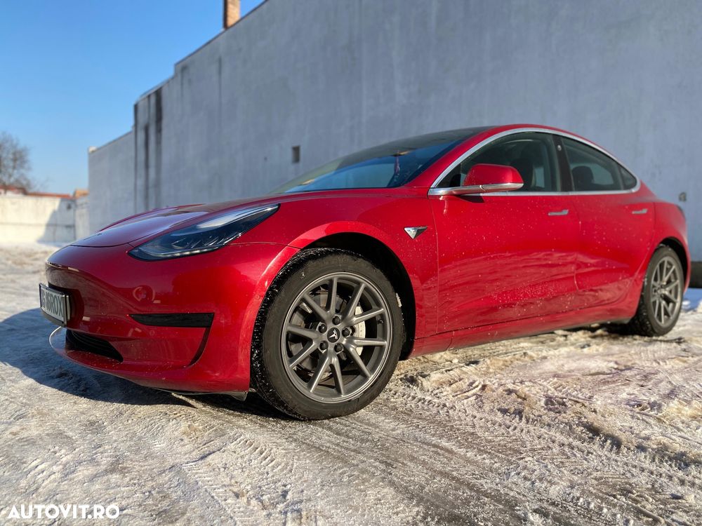 Tesla Model 3 - 2