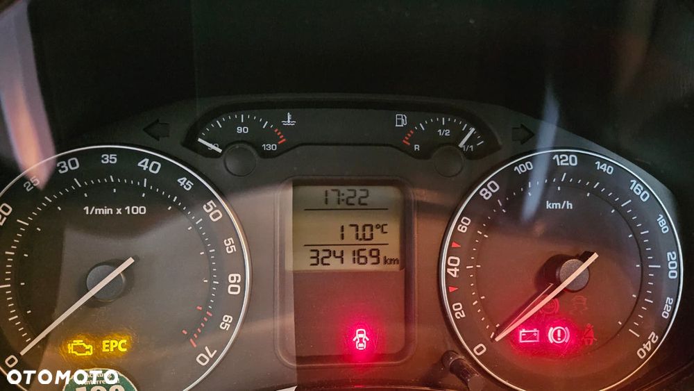 Skoda Octavia 1.6 Ambiente - 18