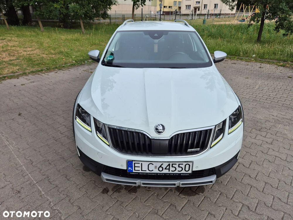 Skoda Octavia 2.0 TDI 4x4 Ambition DSG - 13