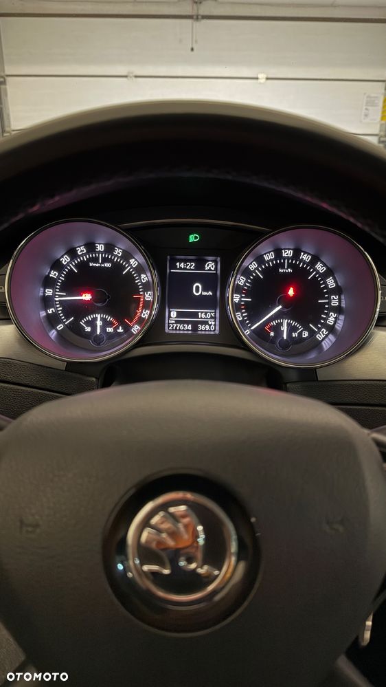 Skoda Superb 2.0 TDI Green tec Ambition - 13