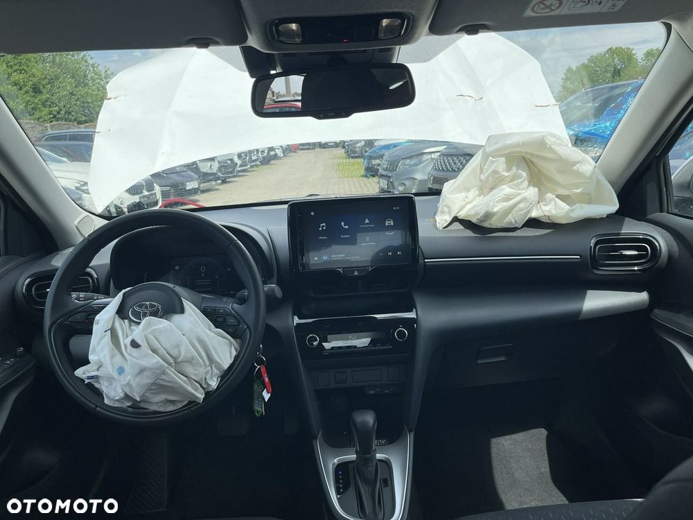 Toyota Yaris Cross Hybrid 1.5 Comfort AWD - 10