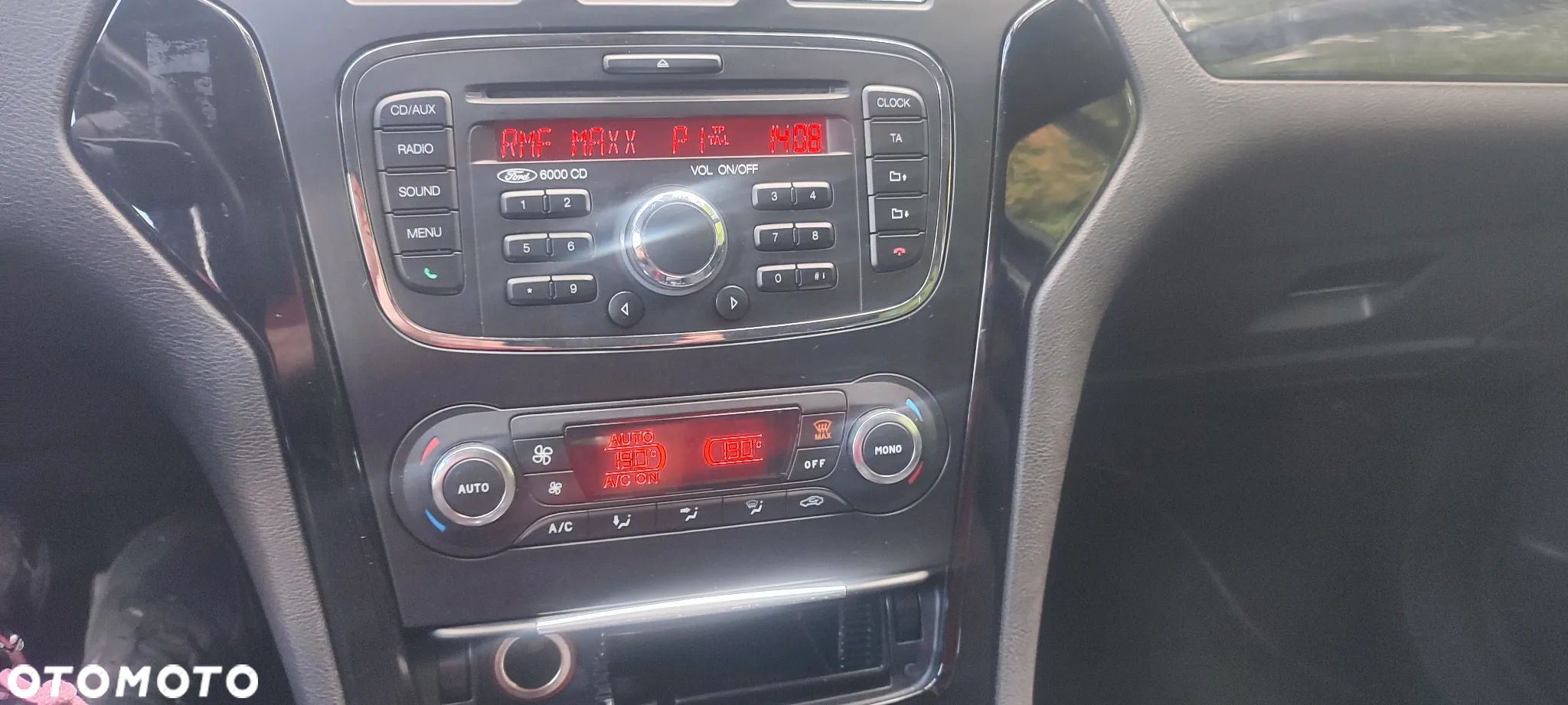 Ford Mondeo 1.6 T Ghia - 18