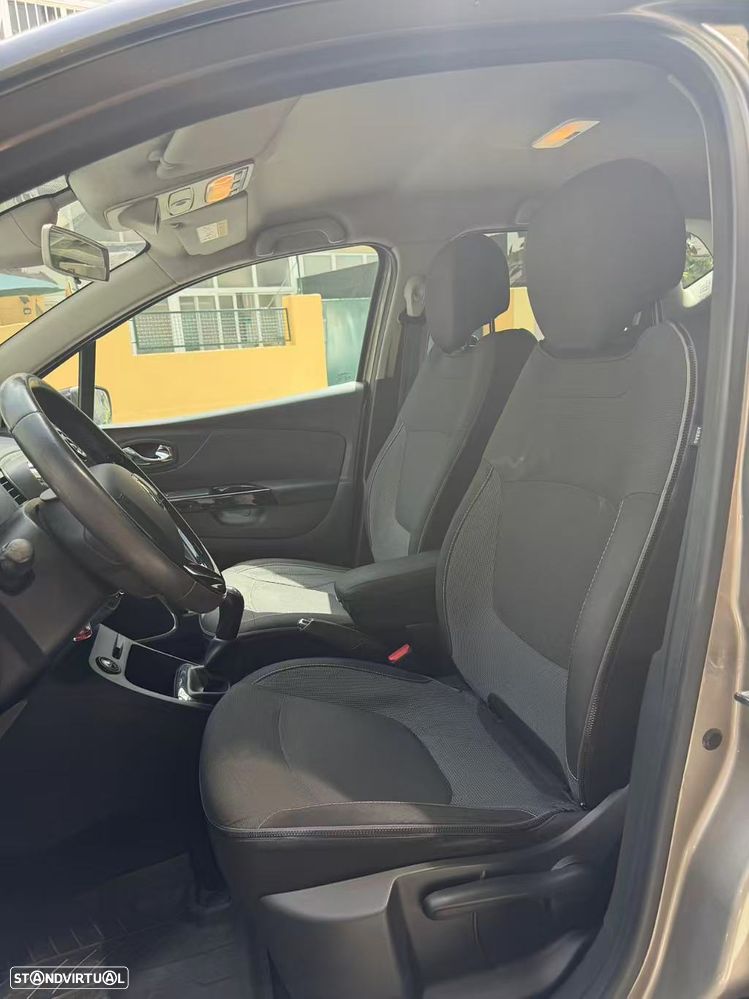 Renault Captur 1.5 dCi - 14