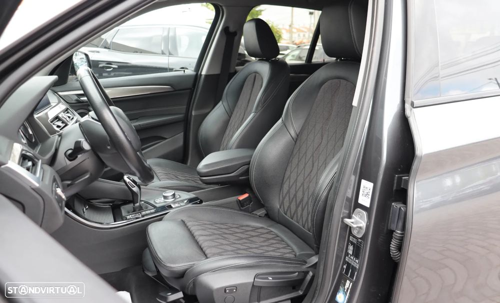 BMW X1 16 d sDrive xLine Auto — fotografia 14