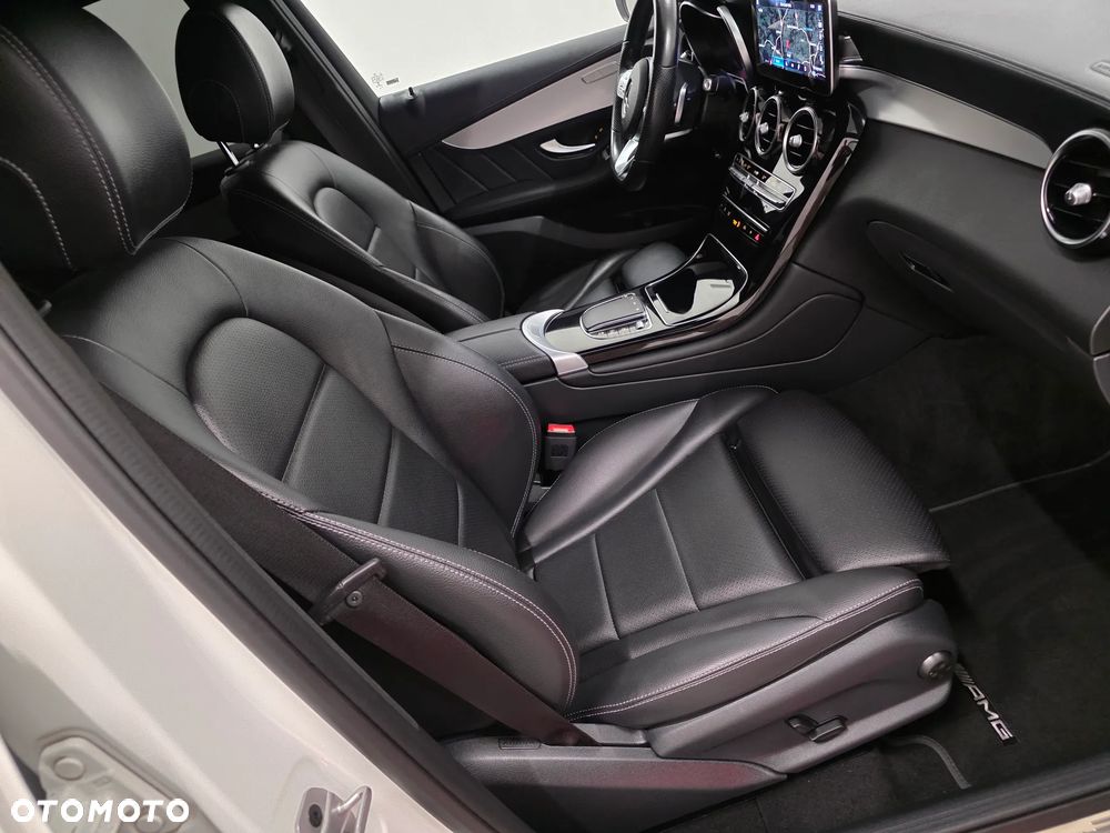 Mercedes-Benz GLC 220 d 4Matic 9G-TRONIC AMG Line Plus - 20