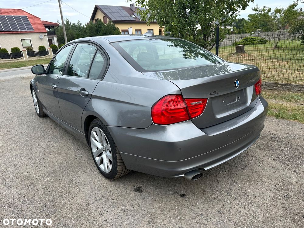 BMW Seria 3 320d DPF - 4