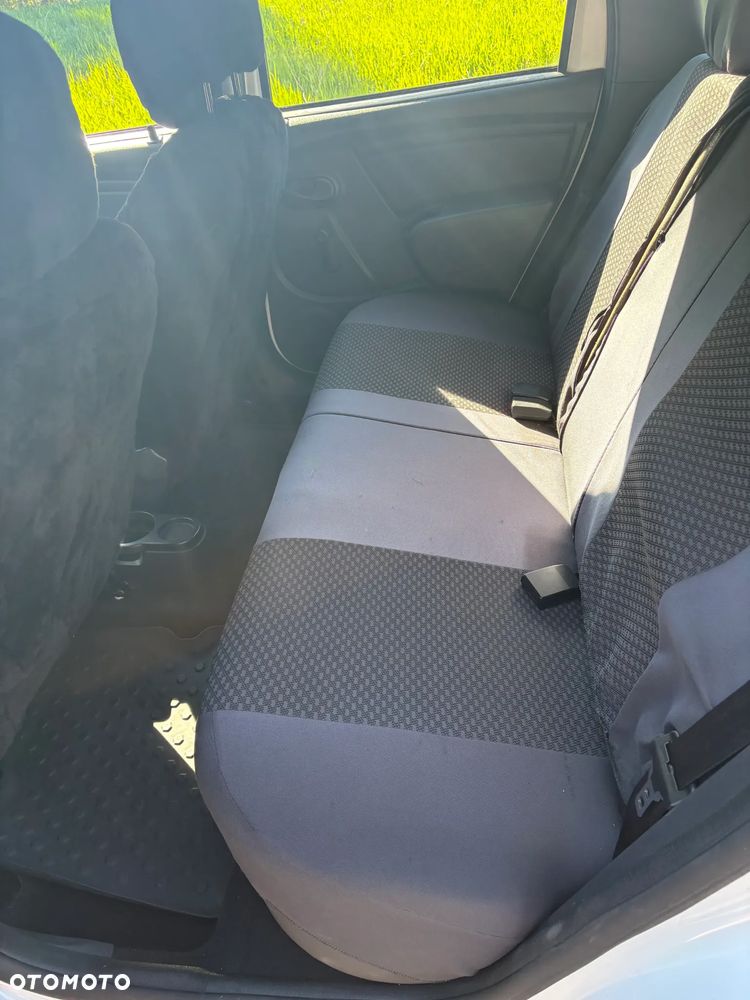 Dacia Duster 1.6 SCe Access S&S - 6