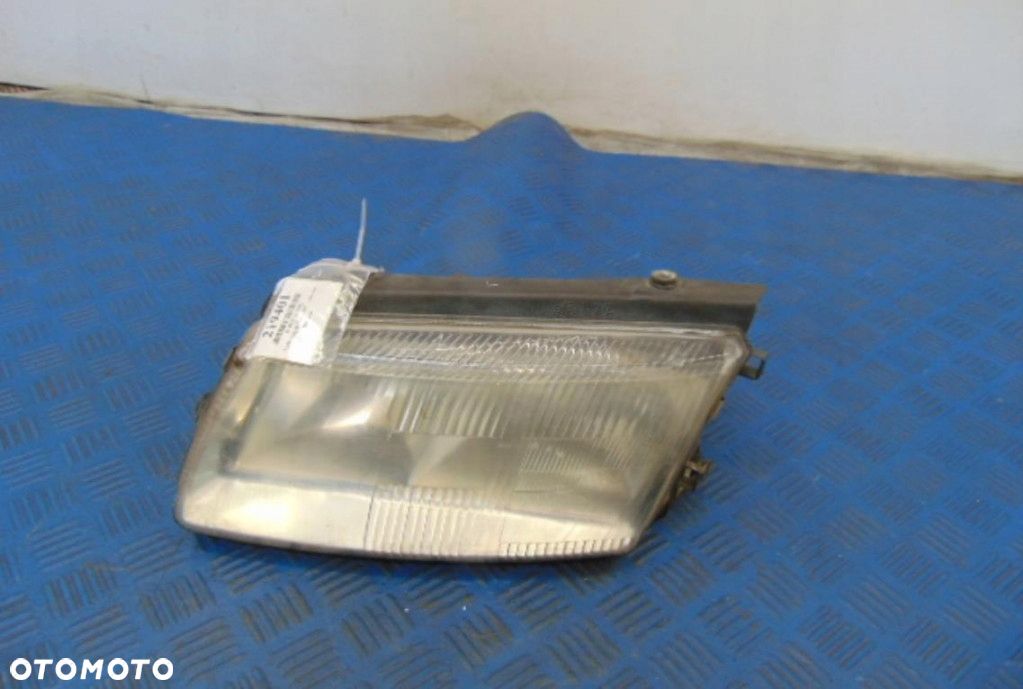 VOLKSWAGEN PASSAT B5 1.9 REFLEKTOR LEWY - 1