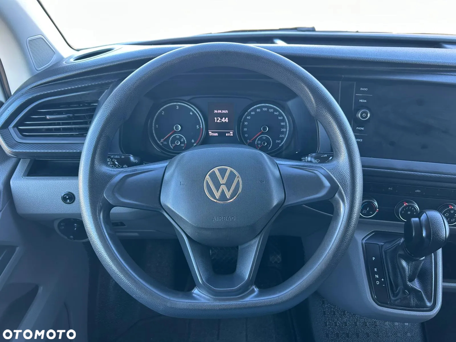 Volkswagen Transporter T6.1 L2H1 Long 2.0 TDI 150KM Automat DSG **Kamera cofania**Czujniki parkowania**NAVI**2021R** - 15