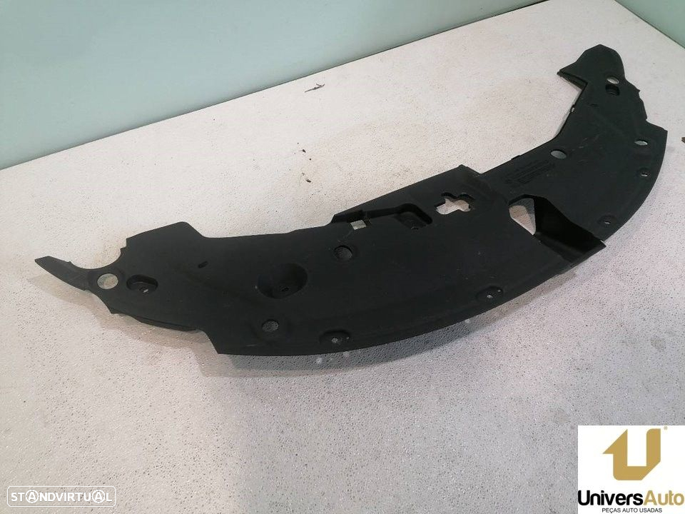 MOLDURA TOYOTA AVENSIS SEDAN 2009 - - 4