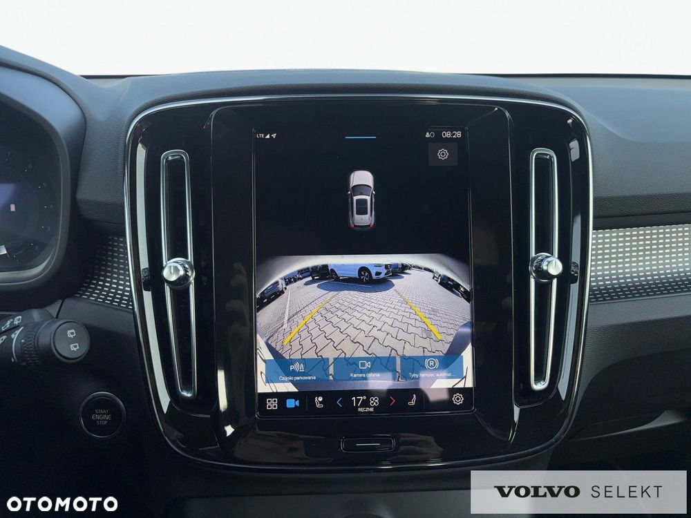 Volvo XC 40 - 25
