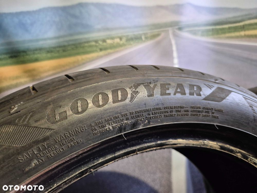Para opon Goodyear Eangle F1  205/50/17 - 4