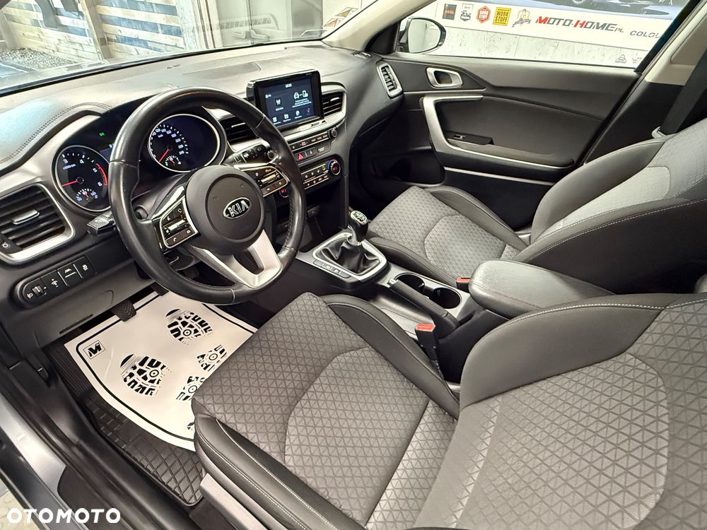 Kia Ceed - 7