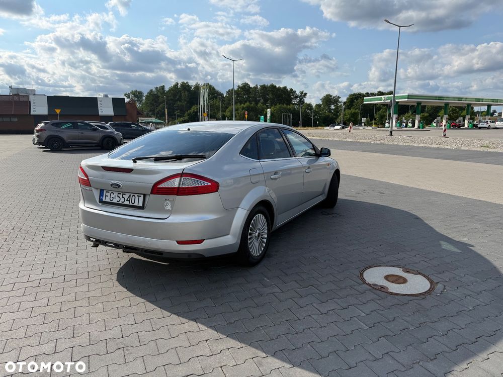 Ford Mondeo 2.0 TDCi Ambiente - 3