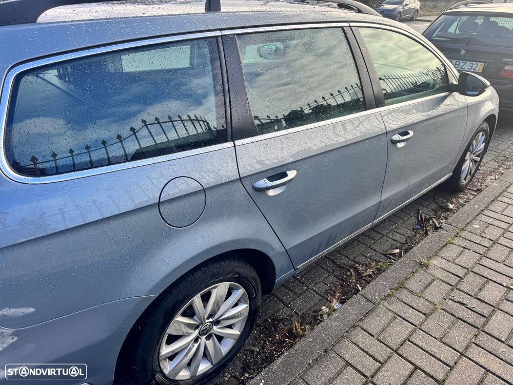 VW Passat Variant 2.0 TDi Sportline - 4